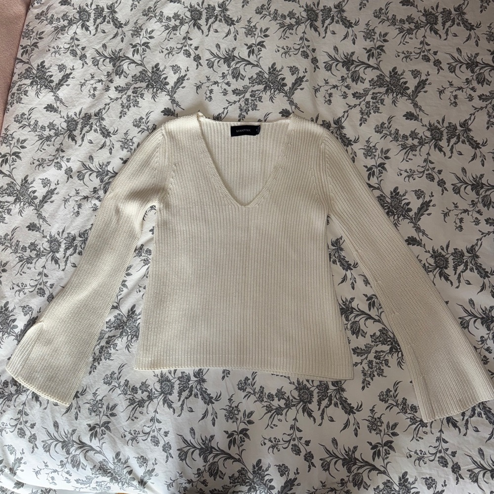 White Ribbed V-Neck Sweater